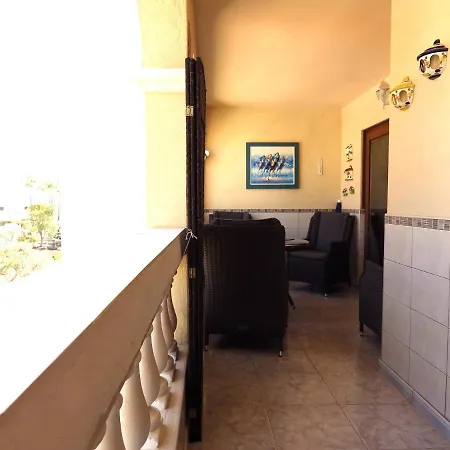 Two Bedroom Pool View In Castle Harbourc202 Лос Кристианос