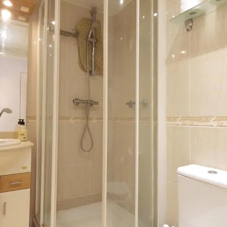 Two Bedroom Pool View In Castle Harbourc202 Апартаменты