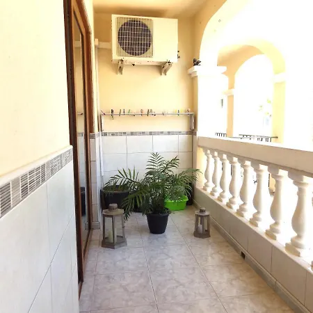 Two Bedroom Pool View In Castle Harbourc202 Апартаменты
